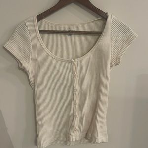 Brandy Melville short sleeve button too